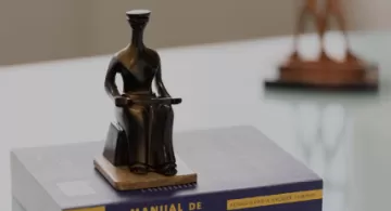 Legitimidade concorrente para recorrer de decisão sobre honorários advocatícios